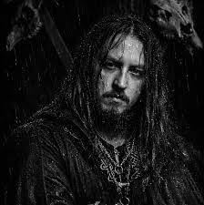 Gotowi na "Krwawe Halloween"? Koniecznie włączcie Puls 2 w piątek o 23:00!  To będzie strasznie fajny weekend filmowy!📺 • Krwawe Halloween • weekend  pełen filmów • Puls •