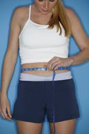 (and for every 1.5 kilograms lost, people dropped a centimeter off their waist.) every 10 pounds lost was accompanied by 1.18 inches of waistline reduction. How Much Weight To Lose An Inch In The Waist