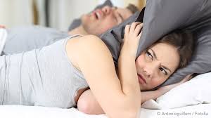 Was Tun Wenn Der Partner Schnarcht Unbedingt Mit Feingefuhl Vorgehen