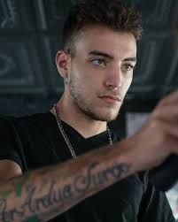 Sean Hearn (@sean_hearn) • Instagram photos and videos