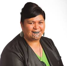 Ngā wāhine kaipakihi: He tirohanga; Māori women in business: Insights