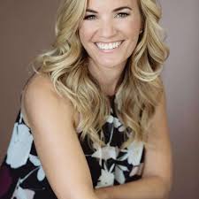 Meet Redwood Credit Union's Tracy Condron Weitzenberg, a 2019 North Bay  Women in Business winner