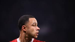 This is what is claimed by sport on friday morning, though it remains unclear as to whether barça have agreed. Trois Joueurs De L Ol Dont Memphis Depay Cambrioles Pendant Le Match Contre Le Barca
