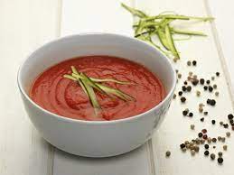 Sbucciate l'avocado e schiacciatelo fino ad ottenere una consistenza cremosa. Crema Di Pomodoro O Tomato Soup