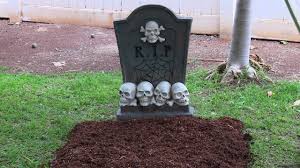 Diy halloween outside decorations graveyard shift. How To Make A Grave Graveyard For Halloween With Cookingandcrafting Youtube