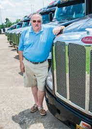 Bill davis is a former nascar car owner that won the daytona 500 with ward burton in 2002, and the 2001 southern 500, also with burton. Hall Of Famer Reflects On Racing Career