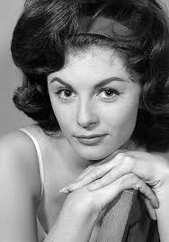 Eve Eden's Instagram, Twitter & Facebook