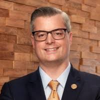 400+ perfiles de «Blegen»