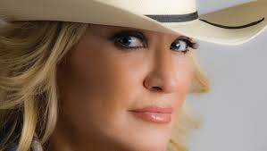 Glen Campbell'S Widow Says Tanya Tucker Despicable For Exploiting His Death