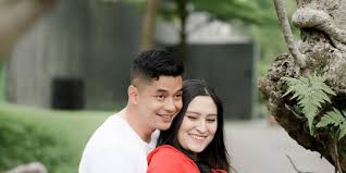 10 momen akikah anak angbeen rishi, mewah dan elegan serba biru. Sempat Dirahasiakan Ini Potret Anak Adly Fairuz Dan Angbeen Rishi Merdeka Com