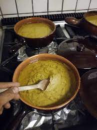 Portate in tavola il dianét e trasferite la bagna cauda con panna negli appositi fujot (forellini di coccio). Bagna Cauda Con Panna Agriturismo Fiorendo Facebook