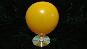 Mira como el Globo Mueve el CD! - YouTube