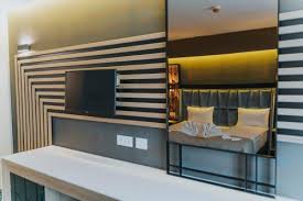 On the average, a room at hotel president business costs lei 191. Hotel President Felix Contact