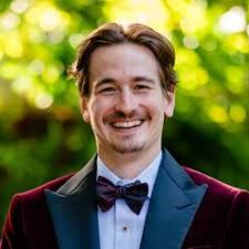 Crossroads & Choices: Navigating Next Generation Roles in Family Enterprise 