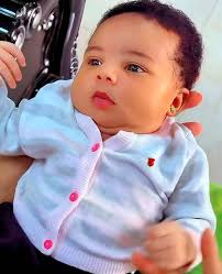 Modest School Outfit Sparks Praise and Criticism