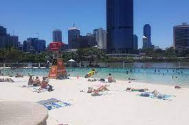 Brisbane rainfall forecast issued yesterday at 8:27 pm. Queensland Weather Heatwave Conditions To Hit State S South Over Next Four Days Abc News Australian Broadcasting Corporation