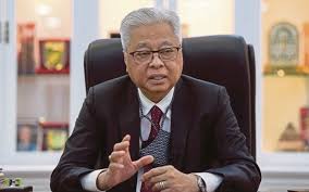 Malaysia's king will pick a new prime minister as soon as possible, but the nominee will be subjected to a confidence vote in parliament to demonstrate his majority, the palace said in a statement on wednesday. Kz9kl65znbjrym