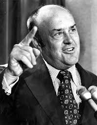 Melvin Laird, Nixon defense secretary at the height of the Vietnam War,  dies at 94