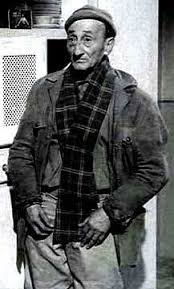 Le più belle frasi dei film di ieri e oggi - Capannelle: regazzi conoscete  Mario? Un bambino: qui ce ne so' cento de Mario. Capannelle: Mario… quello  che rubba. Un bambino: e