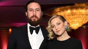 Fujikawa's personality really shines through on his social media. Ein Sportlicher Jahrestag Kate Hudson Danny Voll In Love Promiflash De