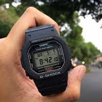 The resin seemingly lasts forever and the watch it's self is a polycarbonate which is not only stronger.it's lighter and thinner though they look the same from the exterior. Jual Dw 5600e Murah Harga Terbaru 2021
