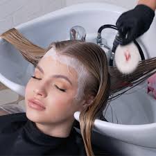 Scandi Hairline Basin Balayage Technique
