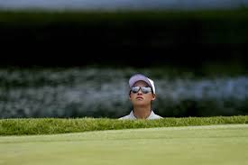 李旻芳經2012年無綫電視藝員訓練班認識了同屆同學黃耀英，兩人從2013年4月開始拍拖至2019年 ，同年6月8日在該集《東張西望》播映完結前透過熒幕宣佈婚訊 ，11月5日則在西貢海濱長廊舉行婚禮 。 演出作品 電視劇（無綫電視 T806mvqzjrag M