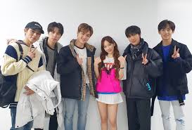 Wayv Updates On Twitter 200118 Smtownglobal Twitter Update Kun Ten Winwin Xiaojun Hendery Came To Watch Taeyon S Concert The Unseen Wayv Weishenv Å¨ç¥v Wayv Official Https T Co 8zxvwoovxc He is the main vocalist of wayv. wayv weishenv å¨ç¥v wayv official