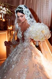Es compatible celebrar la boda de tus sueños y. Los 50 Vestidos De Novia Mas Memorables De Las Famosas