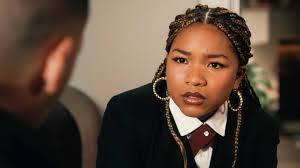 Laura Deleon's Instagram, Twitter & Facebook