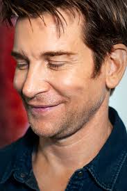 Category:Andy Karl