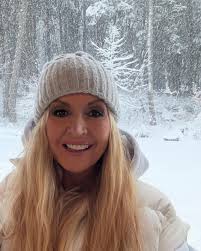 Holidays photo dump! Family time. Memories made. Love shared. Hearts full.  ❤️🍁🎄