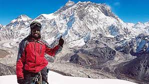 Namun karena biaya yang relatif terjangkau, akhirnya sejumlah pendaki gunung pemula mencoba menaklukan gunung ini. Malaysian Who Once Conquered Mt Everest Tragically Found Dead In Nepal World Of Buzz