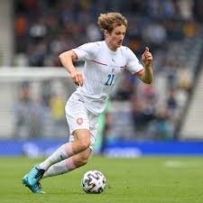 Jaký názor mají andrej babiš, ivan bartoš a petr fiala… unikátní debata deníku. Alex Kral Shows What He Can Do Alongside Tomas Soucek At Euro 2020 But West Ham Will Want More Football London