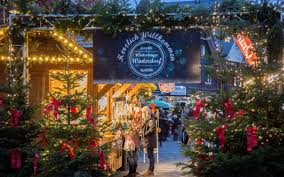 Der vorab gebastelte weihnachtsschmuck, ob bunt verpackte geschenke oder funkelnde anhänger, wurde von den kindern in die tannenzweige gehängt. 3 Weihnachtsmarkte Haben Noch Auf Radio Sauerland