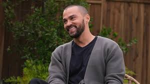 A grey's anatomy movie star jesse williams was welcomed in chicago, in 1981. Jesse Williams Previews Grey S Anatomy And Station 19 Crossover Talks New App Abc13 Houston