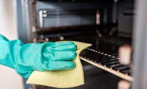 Malzemelerin üzerine sinen deterjan kokusunun önünü alabilmek oldukça önemli çünkü yemeklerinize dahi kokunun yerleştiğini fark edebilirsiniz. Firindaki Koku Nasil Giderilir Firindaki Kotu Kokular Nasil Giderilir