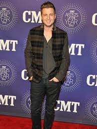 Ryan Tedder Height Weight Body Measurements Shoe Size Age Facts Stats Bio