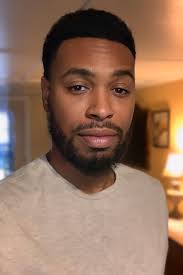 The Lounge (TV Short 2017)