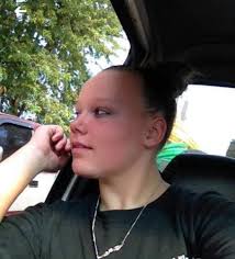 What happened to Kara's voice actress after season 2?