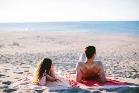 Enfants et parents y pratiquent l'art du vivre nu dans des paysages paradisiaques en toute liberté. Un Sejour Naturiste Ici Et Ailleurs Camping De L Argentiere