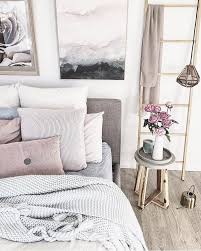 Here are guidelines for your best bed placement for good feng shui: How To Feng Shui Your Bedroom 17 Layout Design Ideas Extra Space Storage