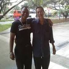 Di hari pertunangan ku hq video klip ada lirik. Ku Cari Damai Di Hati Karaoke M4a By Ajib Black