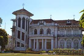 Under The Spanish Colonization The Weaving Industry Began To Flourish Making Iloilo The Textile Capital Of The Phil Iloilo City Mansions Filipino Architecture