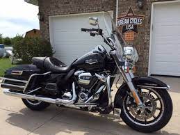 2017 Harley Davidson Road King Flhr Price18500 Marshfield Missouri Harleydavidsons Harleys Roadking Harley Davidson Harley Harley Davidson Road Glide