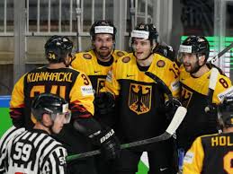 1963 (bis 1962 im dev organisiert). Historischer Sieg Bei Eishockey Wm Deutschland Schlagt Kanada Mit 3 1 Sport