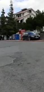 , γιώργος (giórgos), γιώργης (giórgis). Ayto Einai To Shmeio Poy Dolofonh8hke O Dhmosiografos Giwrgos Karaibaz Eikones Ellada Iefimerida Gr