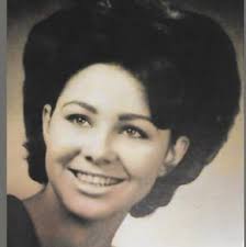 Brely Evans aka Sonia is such a Cutie!!💞 #HappySaturday