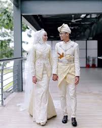 Daftar sekarang di pautan berikut atau imbas. Jomkita On Twitter Jomkitakahwin Baju Tema Kahwin Tradisional Inspirasi Buat Anda Yang Merancang Nak Berkahwin Jomkita Sumber Facebook Ilham Media Amp Man Kajang Https T Co Qnojzoaqab Twitter