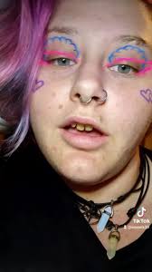 Tik tok filters choose my eyeliner